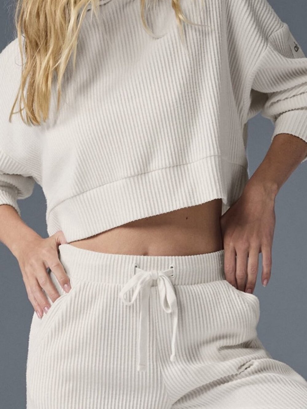 Alo Yoga Muse Hoodie Ivory | Size XS